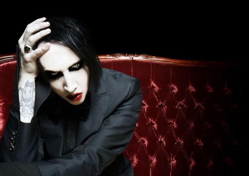 Horizontal Marilyn Manson